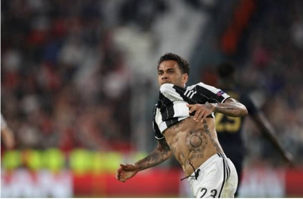 Chấm điểm đội hình Juventus: Alves lại trở thành 'ác mộng' của Monaco - Bóng Đá