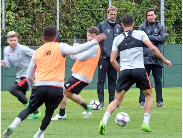 Buổi tập thiếu vắng ngôi sao của Liverpool - Bóng Đá