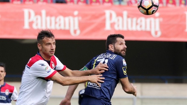Những trận cầu 'hút' và kém lượt xem nhất tại Serie A mùa qua - Bóng Đá