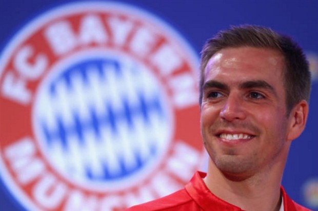 Dàn sao Bayern căng thẳng tột độ với... banh bàn - Bóng Đá