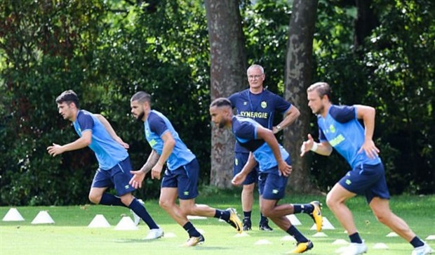 'Gã thợ hàn' Ranieri chính thức ra mắt Nantes  - Bóng Đá