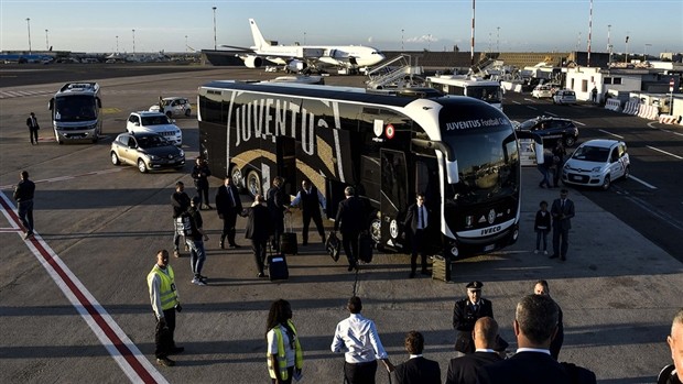 'Người ngoài hành tinh' hộ tống Juventus tới Rome - Bóng Đá