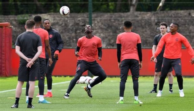 Khủng bố tại Manchester cũng chẳng thể làm Quỷ Đỏ mất vui - Bóng Đá