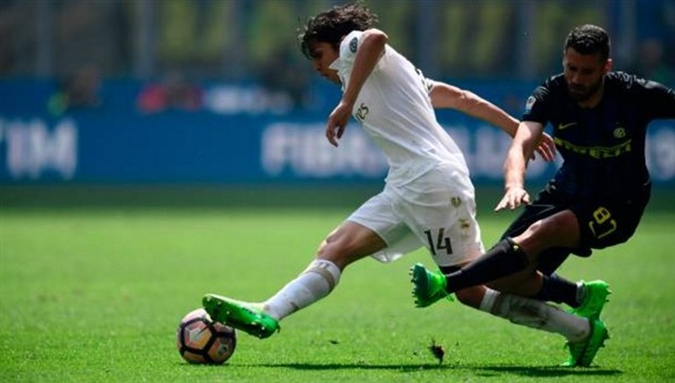 Gỡ hòa phút 90+7, Zapata giúp Derby Milano kết thúc tuyệt vời - Bóng Đá