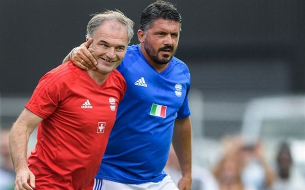 Ngày gặp lại, Buffon ăn đứt Ronaldo, Maradona,... về ngoại hình - Bóng Đá