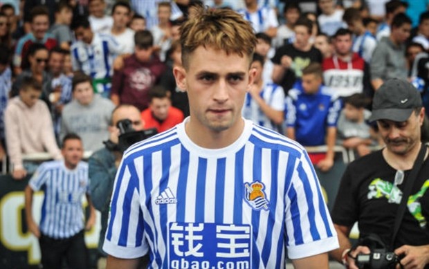 Januzaj ngượng ngùng trong ngày ra mắt Sociedad - Bóng Đá