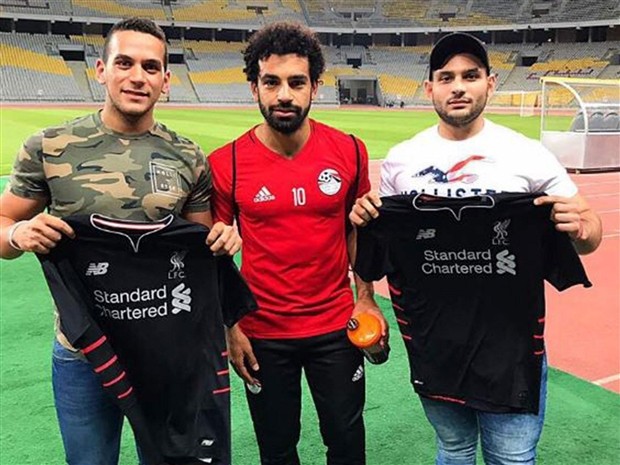 Nhờ fan Liverpool, Salah đã có mặt tại Anfield - Bóng Đá