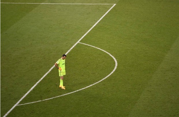 An ủi đồng đội, nhưng Buffon chẳng thể an ủi chính mình - Bóng Đá