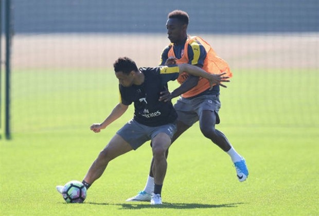 Sanchez và đồng đội quyết tâm đòi lại vị trí từ tay 'Chú lục' - Bóng Đá