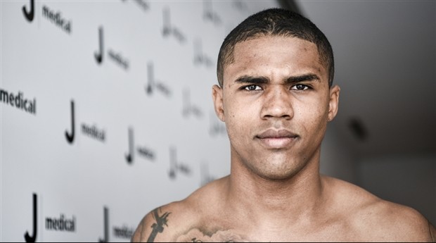 Toàn cảnh buổi kiểm tra y tế của Douglas Costa tại Juventus - Bóng Đá