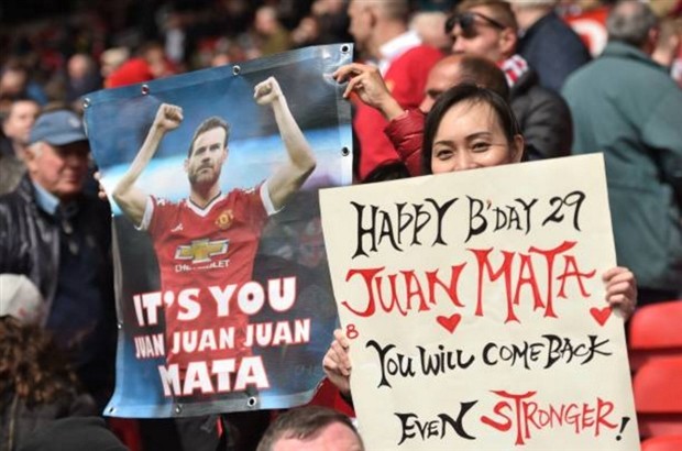 Đồng đội về hết, Mata vẫn âm thầm ở lại Old Trafford tập luyện - Bóng Đá