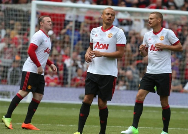 Tương lai bất định, cựu sao Man Utd giải sầu với Boxing - Bóng Đá