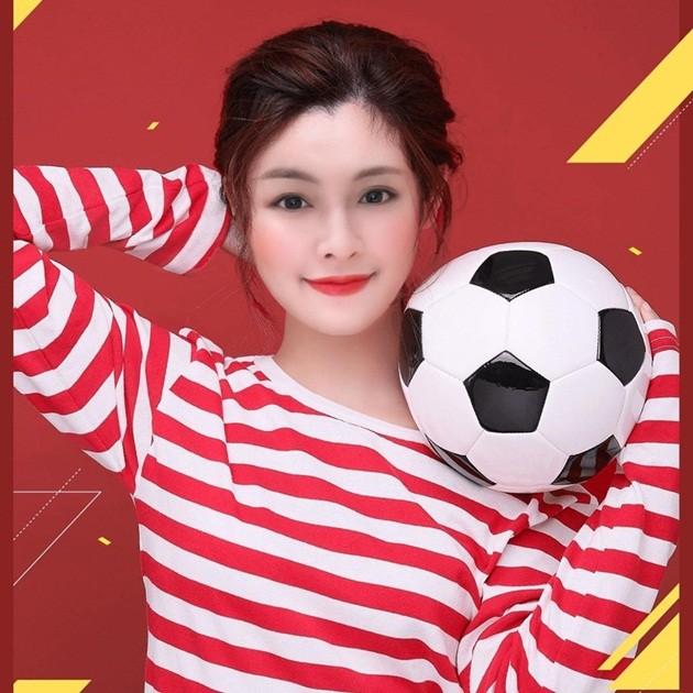 10 bức ảnh ấn tượng tại 'Sống cùng World Cup' - Bóng Đá