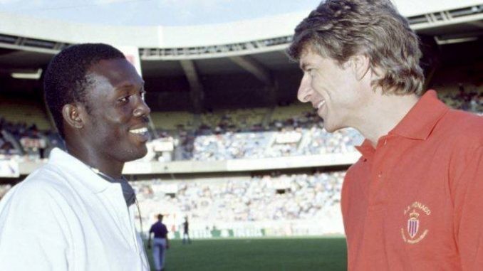 Top 5 bí mật đáng yêu hết cỡ của Giáo sư Wenger - Bóng Đá