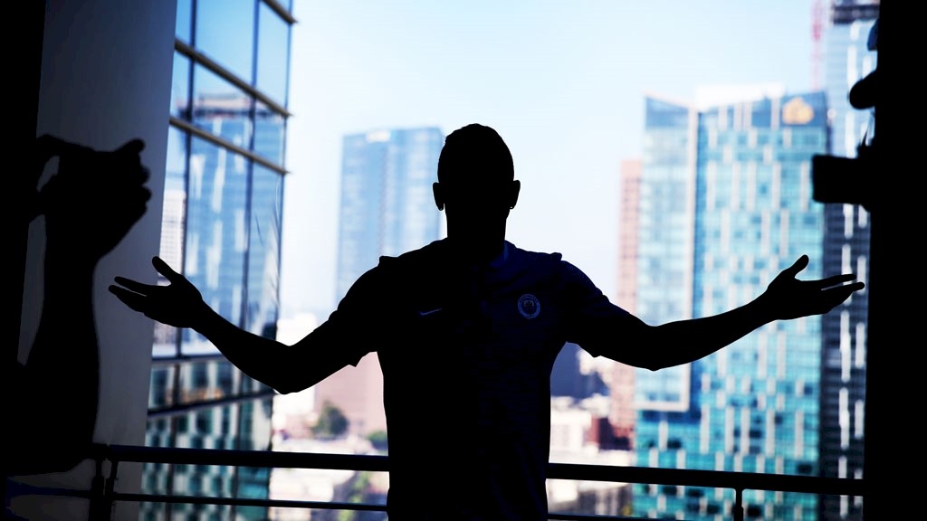Danilo và những hình ảnh trong ngày đầu tiên gia nhập Man City - Bóng Đá
