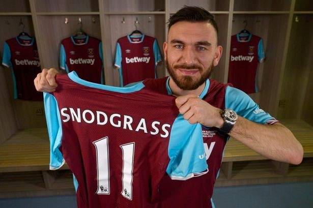 Top 10 'của nợ' đắt giá bán không nỡ ở không đành tại Ngoại hạng Anh - Bóng Đá