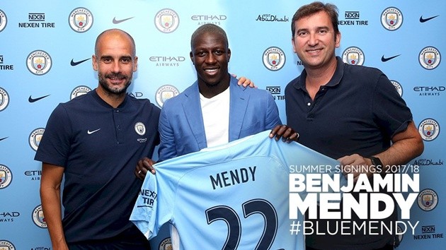 Đội hình đắt giá nhất lịch sử Premier League: Chuyện của thành Manchester - Bóng Đá