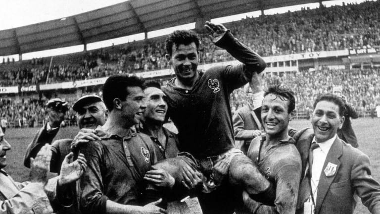 Top 5 trận tranh hạng Ba 'điên rồ' nhất trong lịch sử World Cup - Bóng Đá