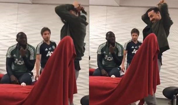 Ibrahimovic trở lại, đại náo phòng thay đồ Man Utd - Bóng Đá