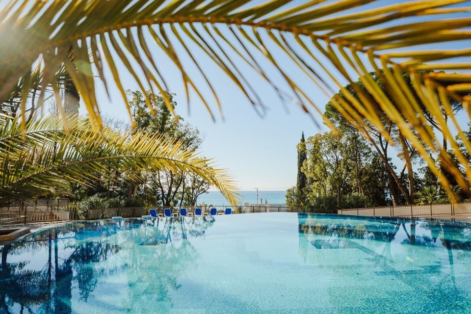 Resort nơi Neymar và các tuyển thủ Brazil đóng quân có gì đặc biệt? - Bóng Đá