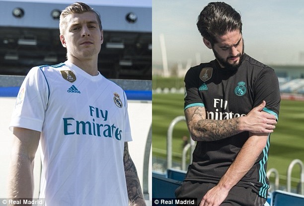 Chùm ảnh: Bale & Benzema ra mắt áo đấu mới của Real Madrid, M.U hết cơ hội - Bóng Đá