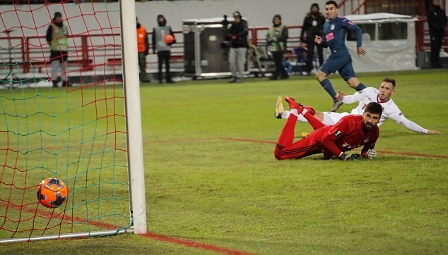 Torres lập cú đúp, Atletico hủy diệt Lokomotiv Moscow trên đất Nga - Bóng Đá