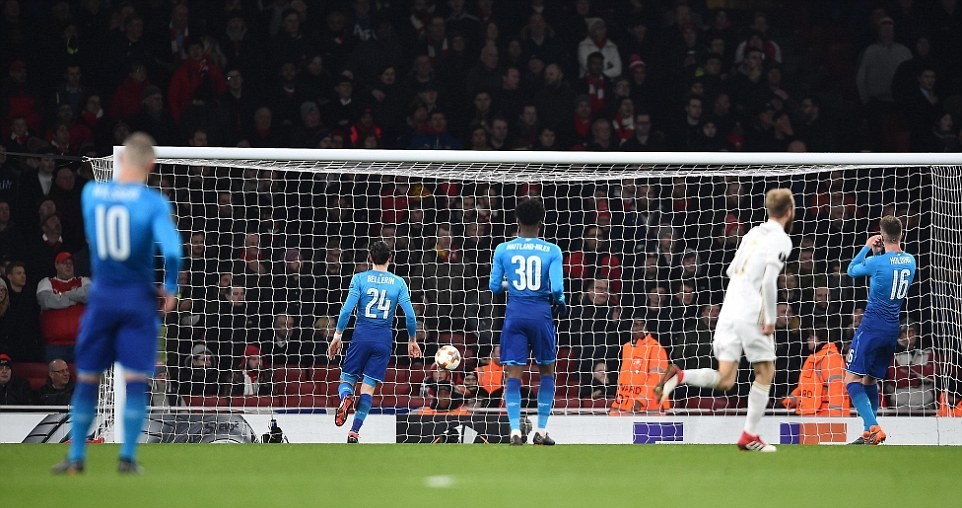 Thua muối mặt Ostersunds, Arsenal vẫn có tên ở vòng 16 đội Europa League - Bóng Đá