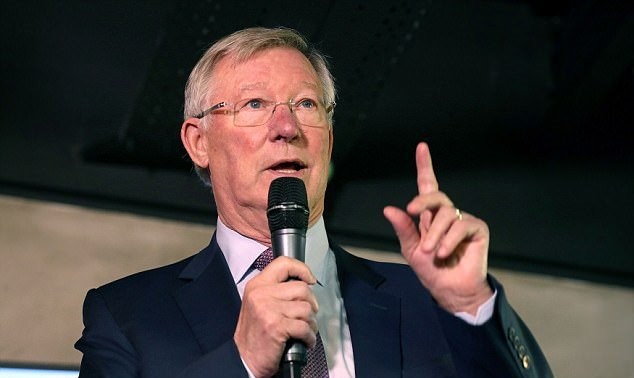 Sir Alex tham dự khánh thành SVĐ Salford City  - Bóng Đá