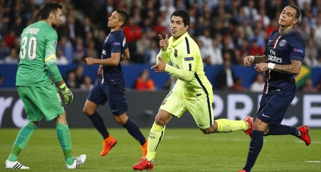 Ảnh Neymar trả lời phỏng vấn và tập luyện - Bóng Đá