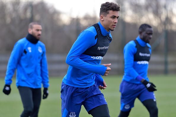 Walcott chạy hùng hục trên sân, quyết tìm lại phong độ thời đỉnh cao - Bóng Đá