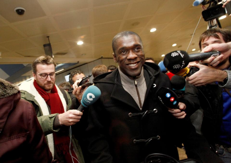 Clarence Seedorf bị vây chặt trên đường đến chậm chức HLV Deportivo  - Bóng Đá