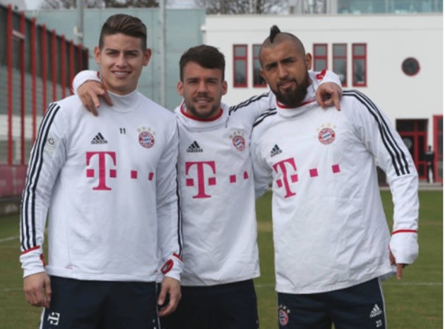 Juan Bernat được Jupp Heynckes uốn nắn từng chút một - Bóng Đá