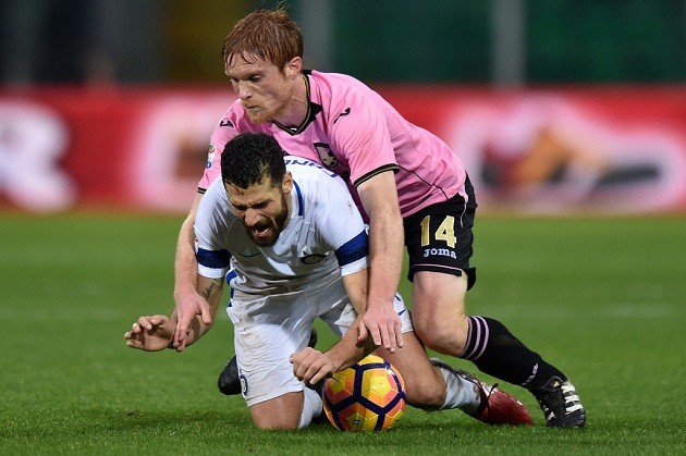 Chùm ảnh: Inter Milan gian nan vượt ải Palermo - Bóng Đá