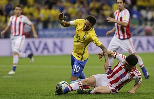 Neymar thăng hoa, Brazil thắng trận thứ 8 liên tiếp - Bóng Đá