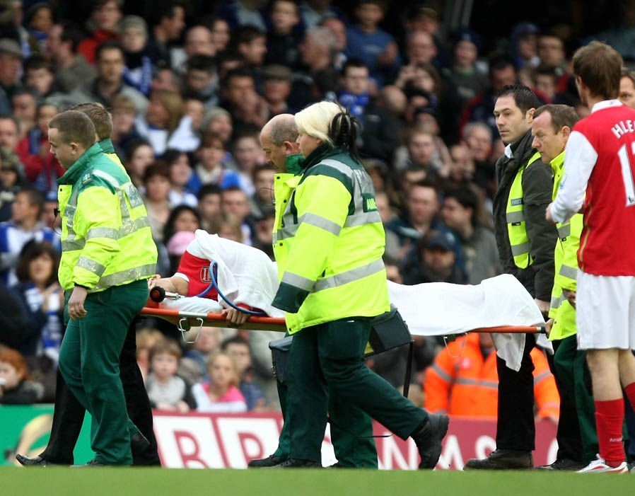 Seamus Coleman và những vụ gãy chân kinh hoàng trong bóng đá - Bóng Đá