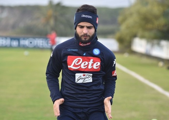 Đón tân binh, sân tập Napoli thêm rộn ràng - Bóng Đá