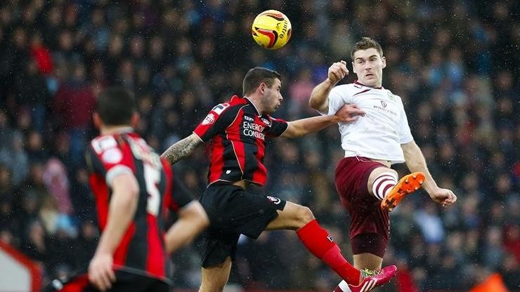 Top 10 cầu thủ giá rẻ bèo nhưng chất lượng siêu sao tại Premier League - Bóng Đá