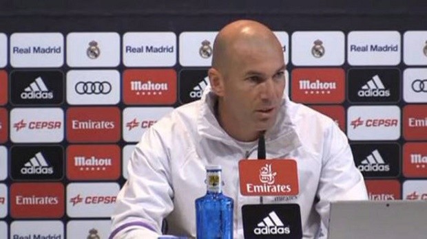 Zidane một lần nữa lên tiếng về tương lai James Rodriguez - Bóng Đá