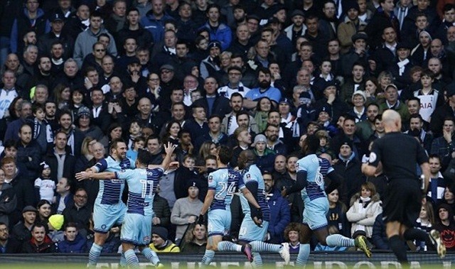 Son ghi bàn ở phút 90+7, Tottenham trở về từ cõi chết trước Wycombe - Bóng Đá