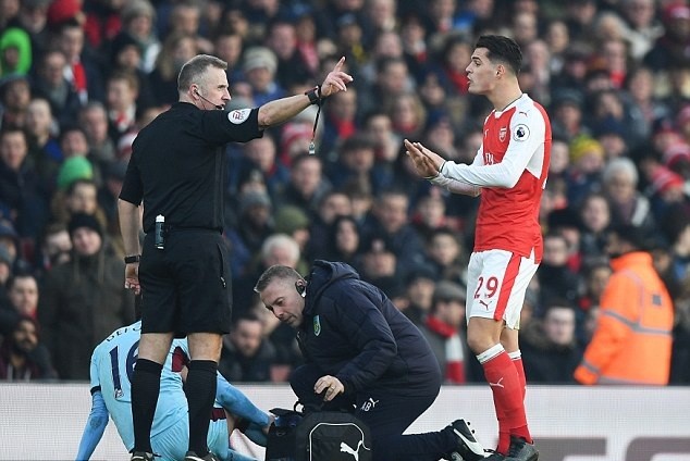 Tiết lộ khó tin: Arsenal vô đối nếu bị đuổi người - Bóng Đá