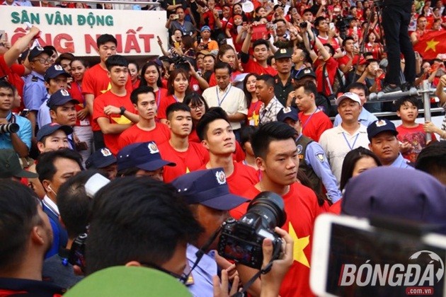 U23 Việt Nam bước lên bục giao lưu! - Bóng Đá