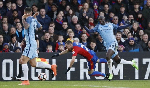 Toure hồi sinh, Crystal Palace dừng chân ở vòng 4 FA Cup - Bóng Đá