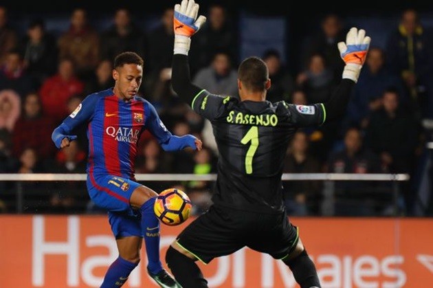 Chùm ảnh: Villarreal suýt chút nữa hạ được Barca - Bóng Đá