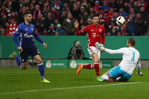 Khi Mourinho đi săn tiền đạo  - Bóng Đá