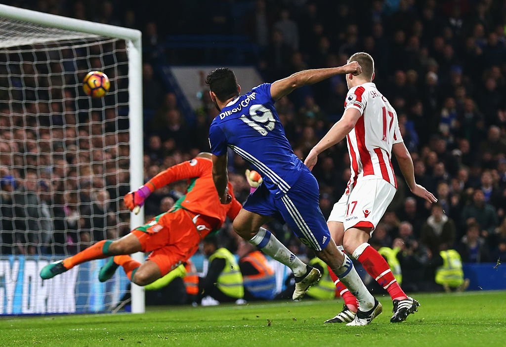 Zinedine Zidane trầm tư trước ma trận tin đồn - Bóng Đá