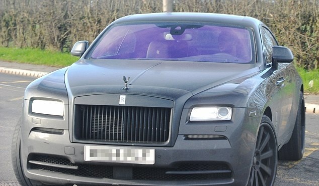 Chùm ảnh: Mặc tin đồn ra đi, Lukaku lặng lẽ trở lại sân tập - Bóng Đá