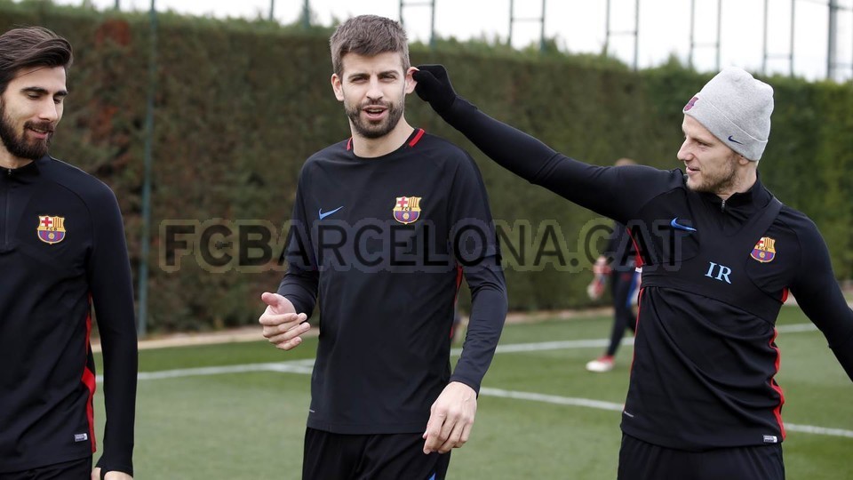 barca tập luyện - Bóng Đá
