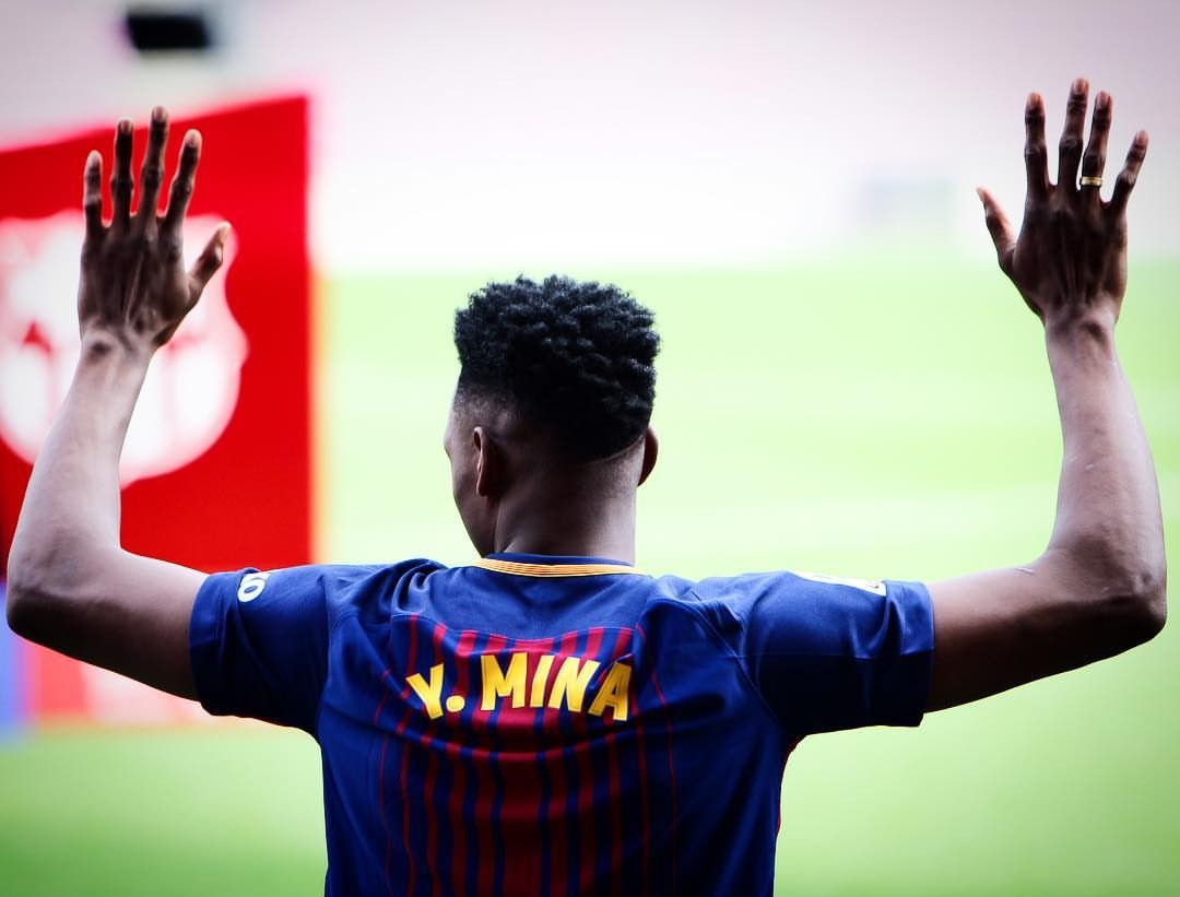 mina đi chân trần trên camp nou - Bóng Đá