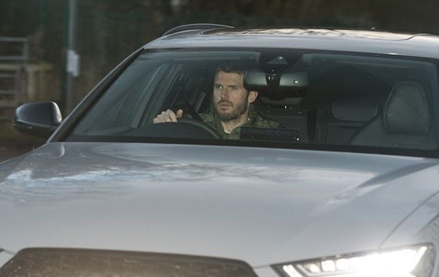 Mkhitaryan mặt như 