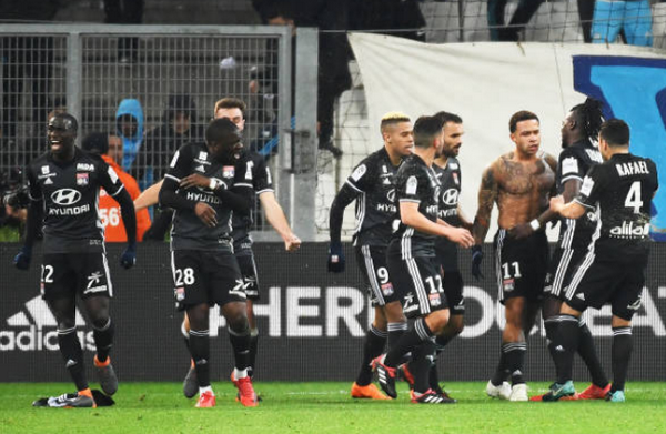Hy vọng Champions League của Lyon 'sống dậy' từ những giọt máu của Depay - Bóng Đá